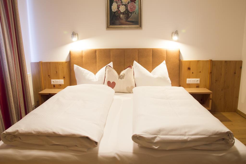 Berghaus Koglmoos Hotell Auffach Exteriör bild